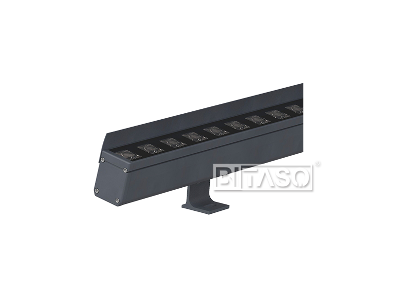 Linear Wall Washer Light with Antiglare board